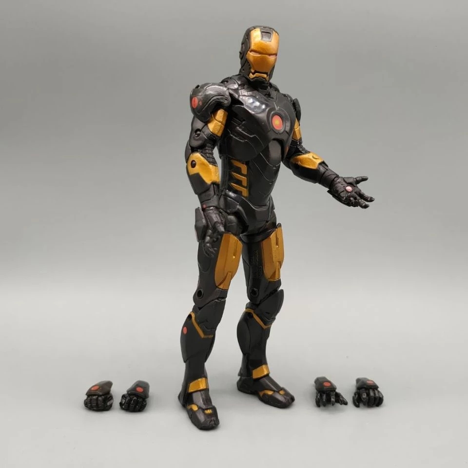 Marvel Legends Avengers Złoty  – Model Kit Iron Man Mark 50 recenzja i cena