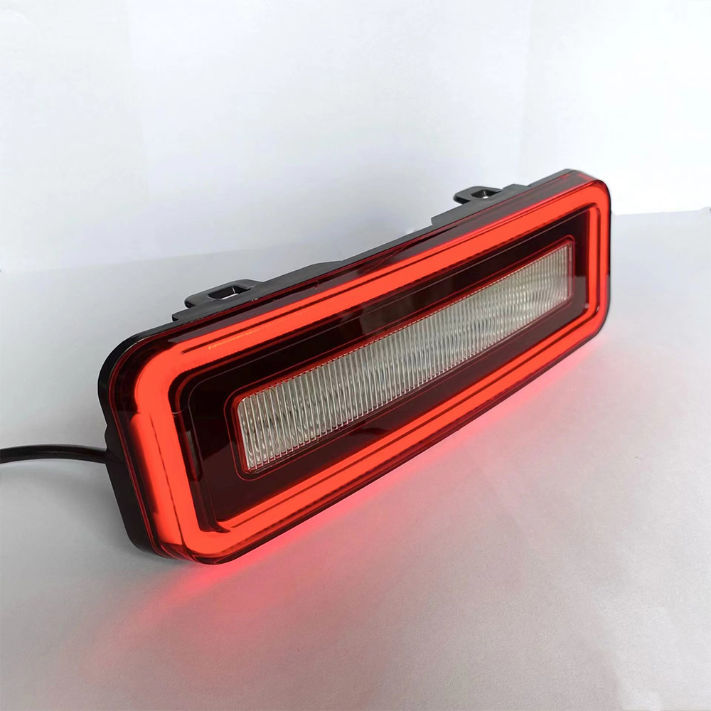 Tylna lampa LED w zderzak, odb – Model Kit Land Rover recenzja i cena