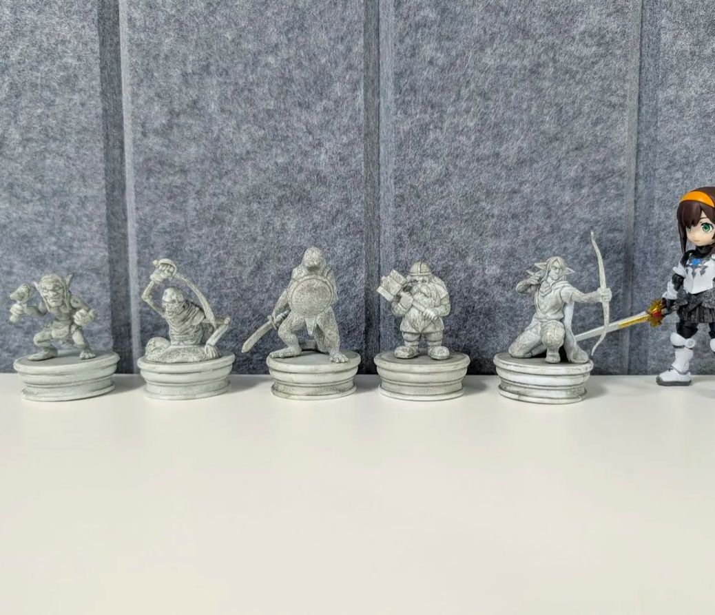 Figurki kapsułkowe Yell, monst – Model Figure Base recenzja i cena